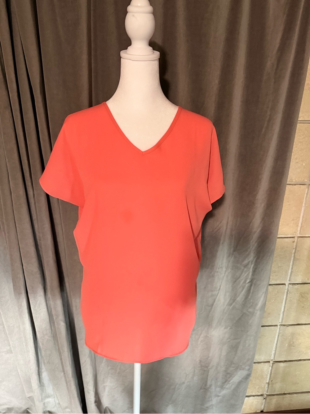 LOFT Coral V-Neck Short Sleeve Blouse